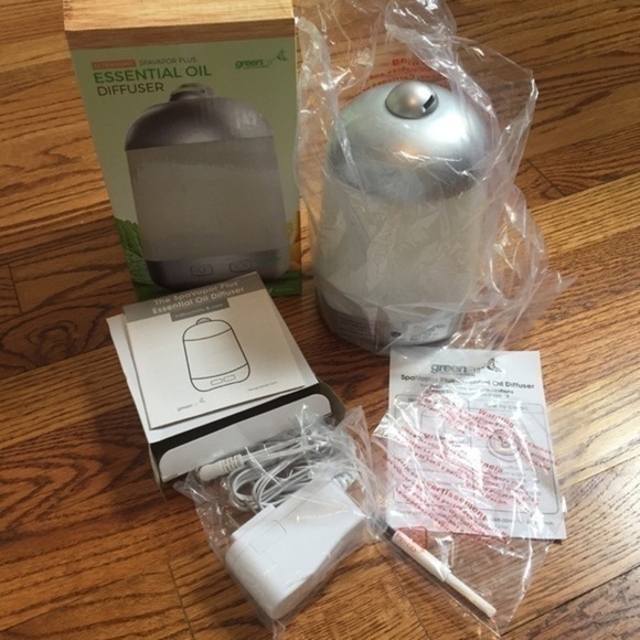 Like new Green𝙖𝙞𝙧 Essential Oil Diffuser SpaVapor + Changes Color - Picture 4 of 15